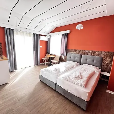 Apartment Modern Nr 10 Private Kitchenette And Bathroom