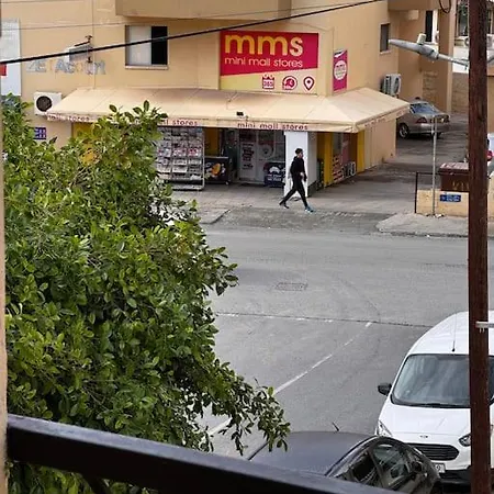 Апартаменты Modern Nr 10 Private Kitchenette And Bathroom *