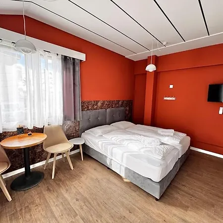 Апартаменты Modern Nr 10 Private Kitchenette And Bathroom *